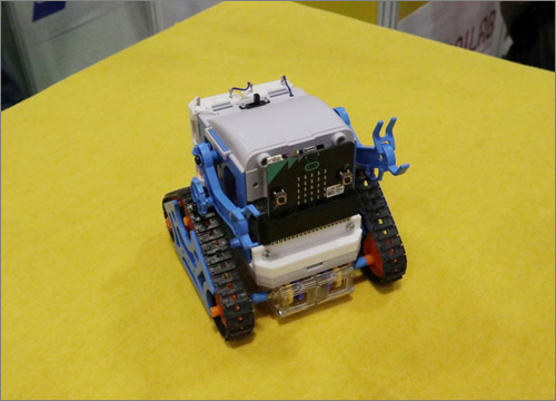 タミヤのクローラーロボット(カムプログラムロボット)にmicro:bitを搭載