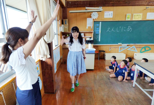 先生のところまで、児童の指示に従って進む