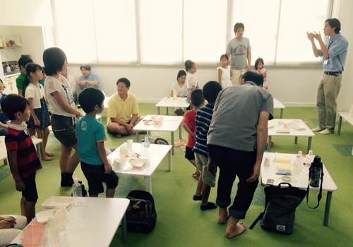 タフツ大学の学生によるワークショップ